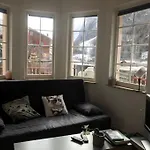 Nina With Garage Direct Train To Zermatt Lejlighed *