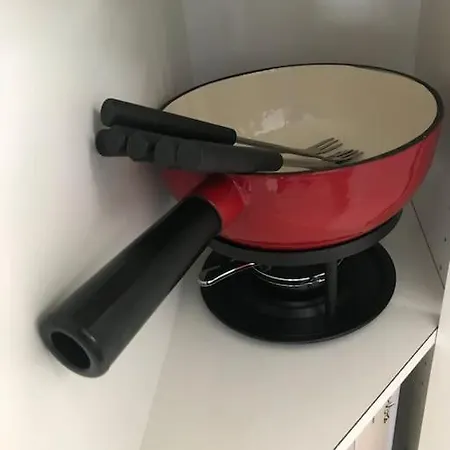 Nina With Garage Direct Train To Zermatt * Sankt Niklaus